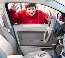 Safe Key Store Minneapolis, MN 612-293-1129 - 19-Locked-keys-In-car